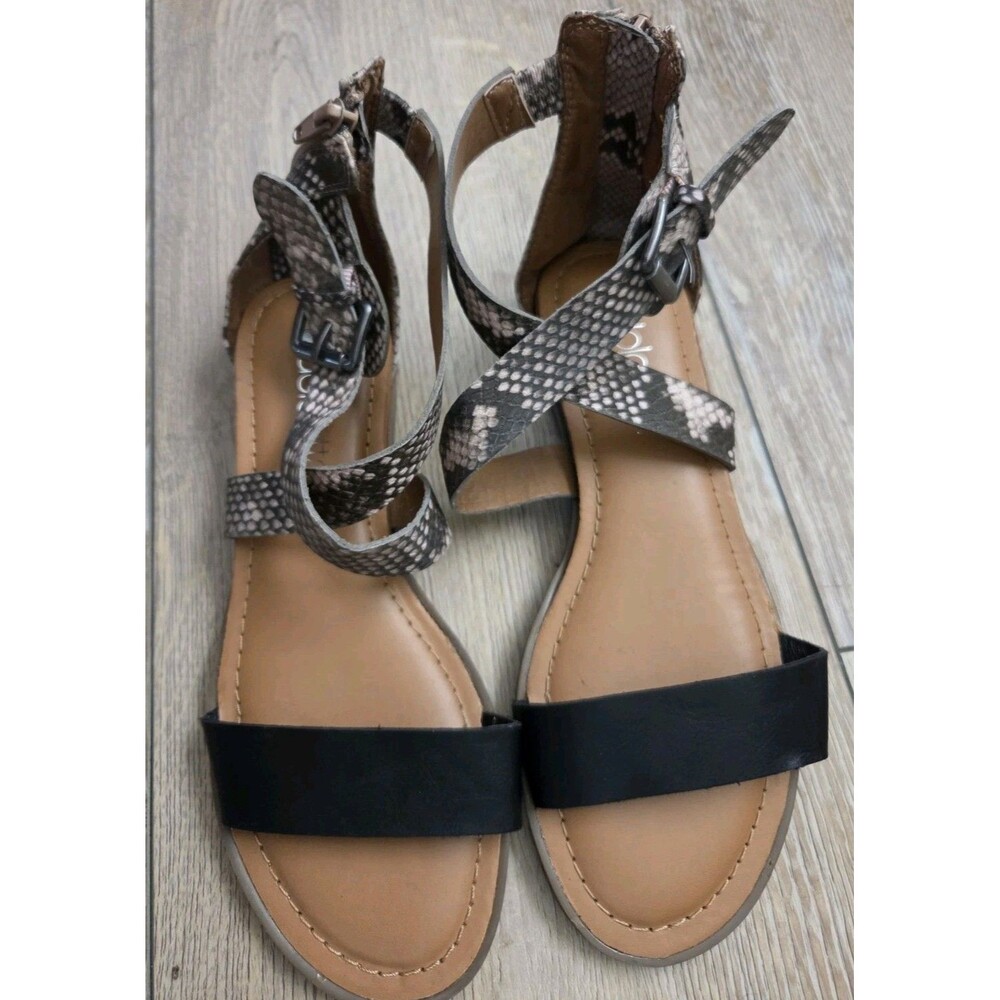 Snakeskin Flat Sandals Womens 6 Black Ankle Strap Zip Back Summer Vacation